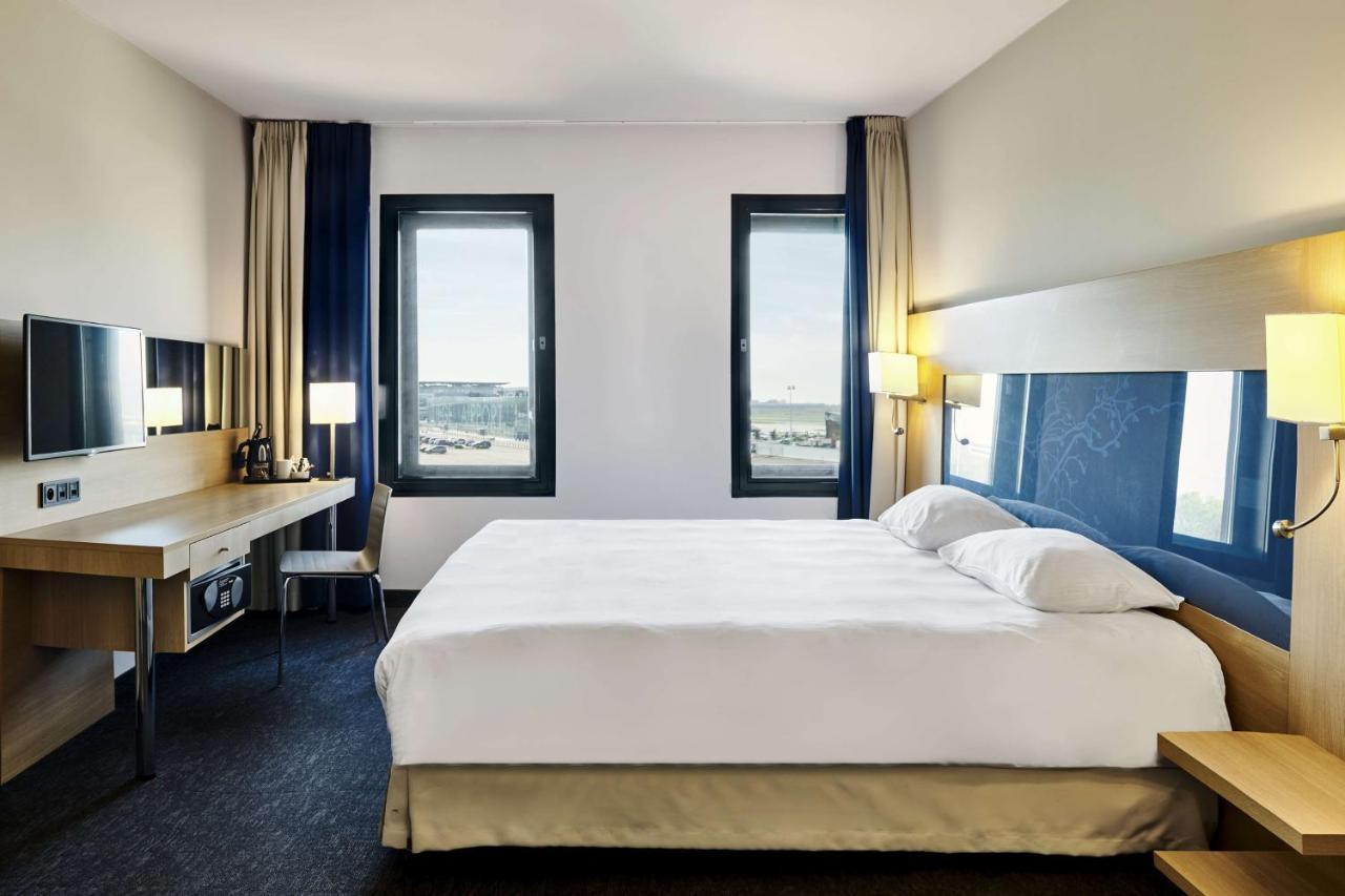 Park Inn By Radisson Liege Airport Grâce-Hollogne Exterior foto