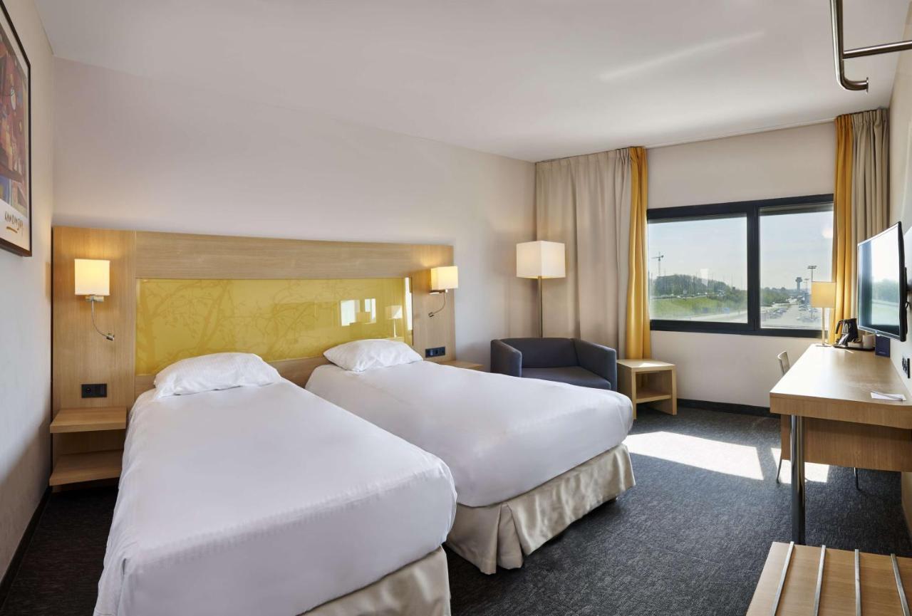 Park Inn By Radisson Liege Airport Grâce-Hollogne Exterior foto