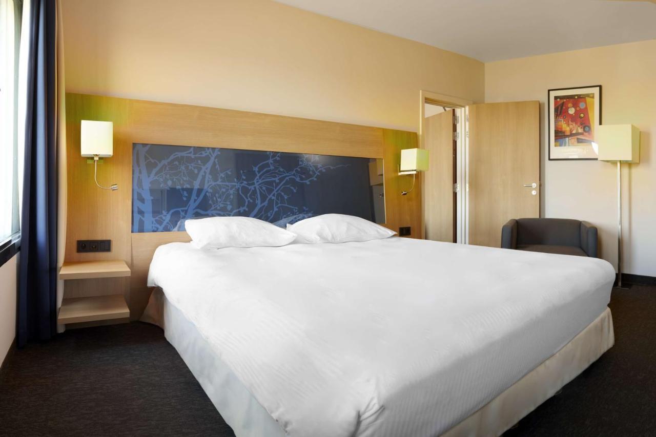 Park Inn By Radisson Liege Airport Grâce-Hollogne Exterior foto