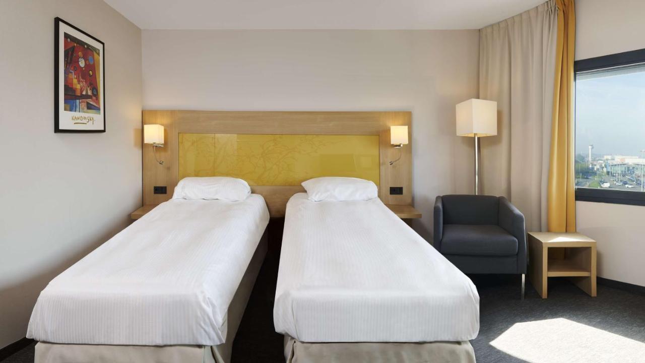 Park Inn By Radisson Liege Airport Grâce-Hollogne Exterior foto