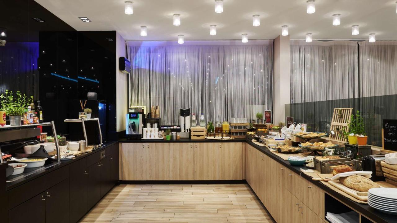 Park Inn By Radisson Liege Airport Grâce-Hollogne Exterior foto